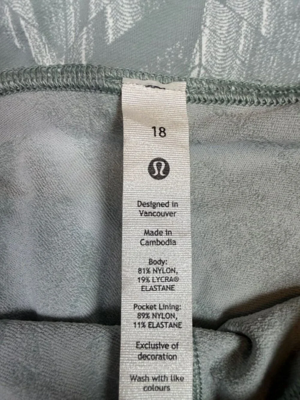 Lululemon Swift Speed High-Rise Crop 21" Leggings Size 18 Silver Blue White - Picture 2 of 4